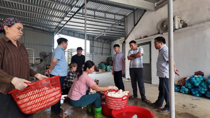 Hội Nông Dân Tỉnh Nghệ An Thăm Quan Nông Sản Nhà Vũ