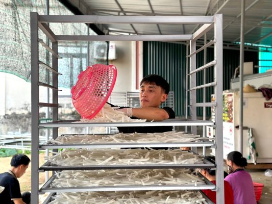 Quy trình đóng gói rau củ sấy đảm bảo an toàn thực phẩm. Quy trình đóng gói rau củ sấy